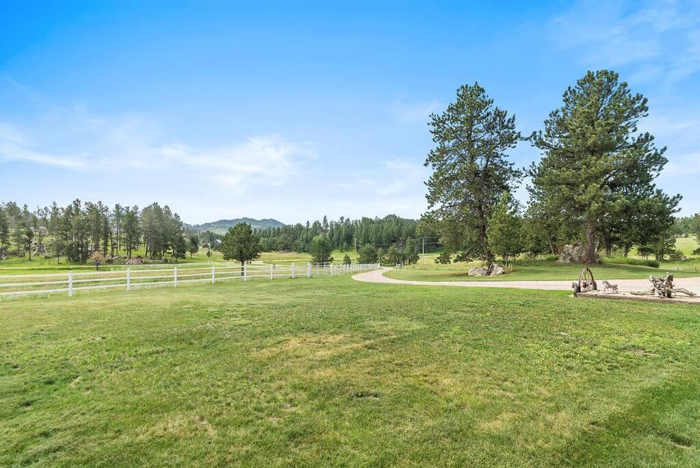 Papa'S Place On Willow Creek Custer Dış mekan fotoğraf