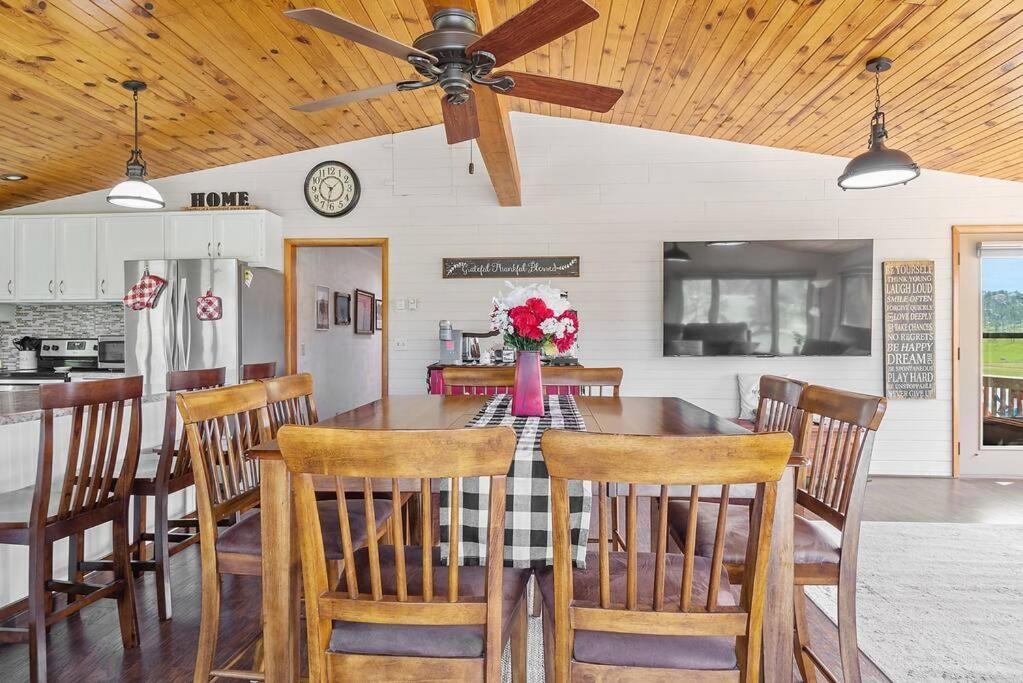 Papa'S Place On Willow Creek Custer Dış mekan fotoğraf