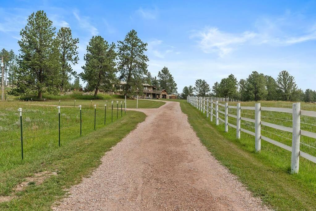 Papa'S Place On Willow Creek Custer Dış mekan fotoğraf