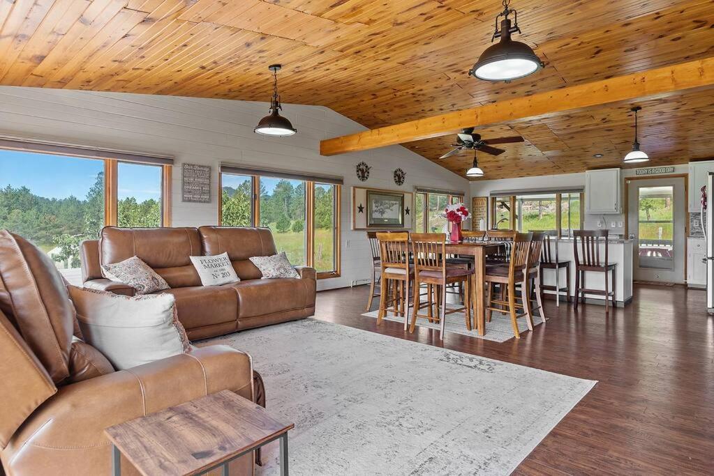 Papa'S Place On Willow Creek Custer Dış mekan fotoğraf